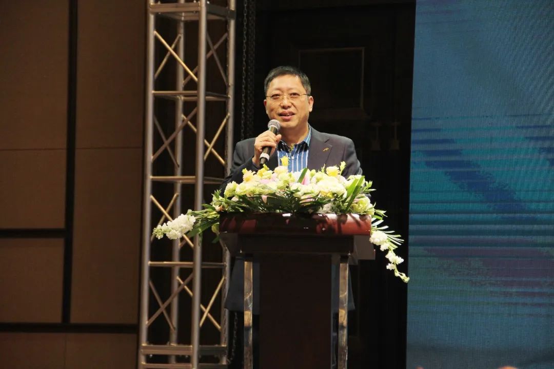 邢總.jpg 邢總.jpg